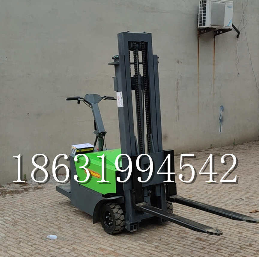 阳东区优程全电动叉车插腿式堆高车液压装卸车1.5吨升高小型站驾式铲车